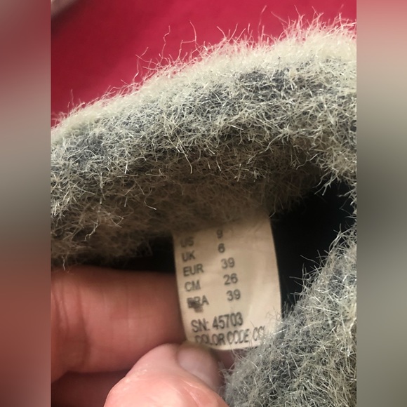 Skechers Suede Mule - Picture 3 of 10